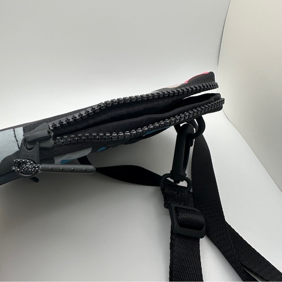 Lululemon Easy Access Camo Pink Blue Crossbody Fanny Pack Shoulder Bag - Picture 13 of 15